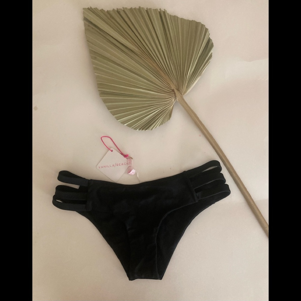Vanilla/Beach onyx bikini bottom